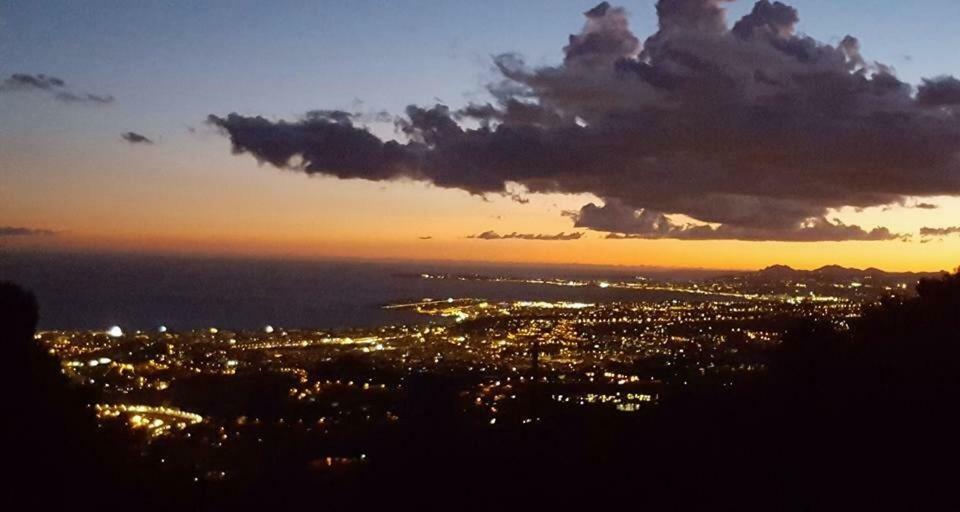 Villa Les Anges Saint-Andre  Bagian luar foto